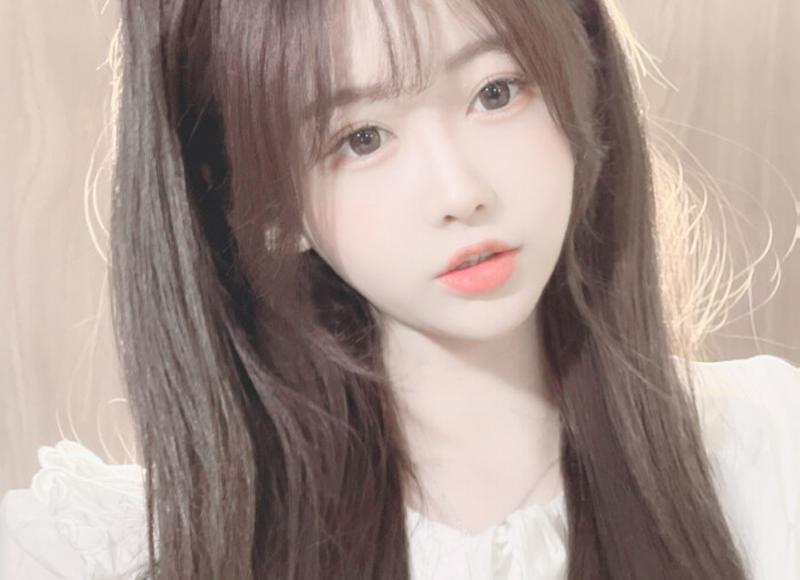 女生不回信息发朋友圈啥意思