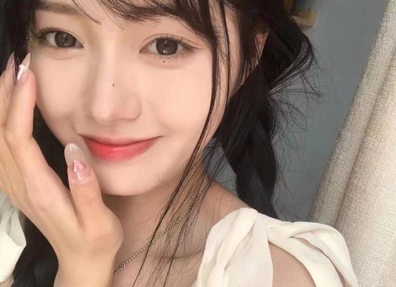  女生对我很冷淡怎么办