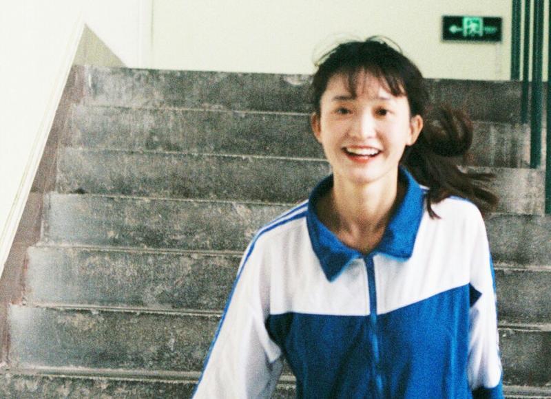 带有疏离感的女生 带有疏离感的女生