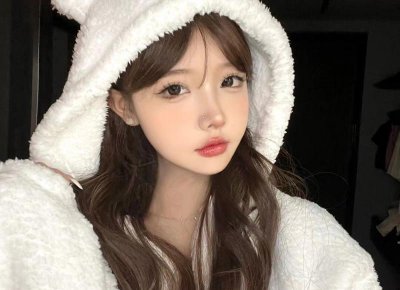 ​女朋友跟前男友还有联系正常吗