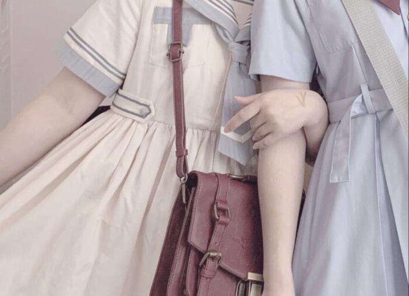 跟女朋友吵架后送什么好？