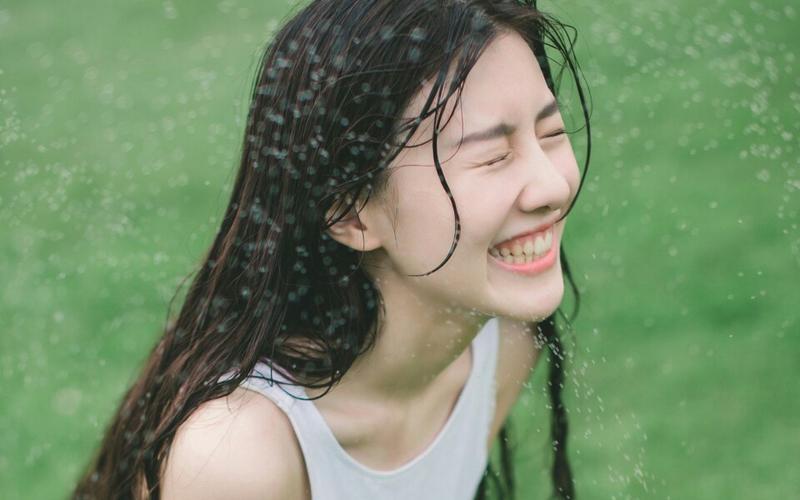 女朋友不让亲不让抱不让睡,该怎么办? 女朋友不让亲不让抱不让睡,该怎么办?