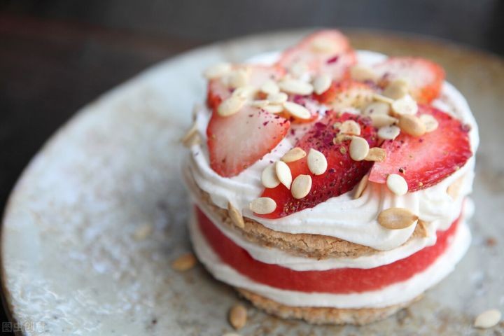 稀奶油就是动物奶油吗（稀奶油喝淡奶油的区别）