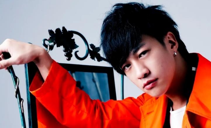 何润东的“浪子回头”,和他的人生浮沉史