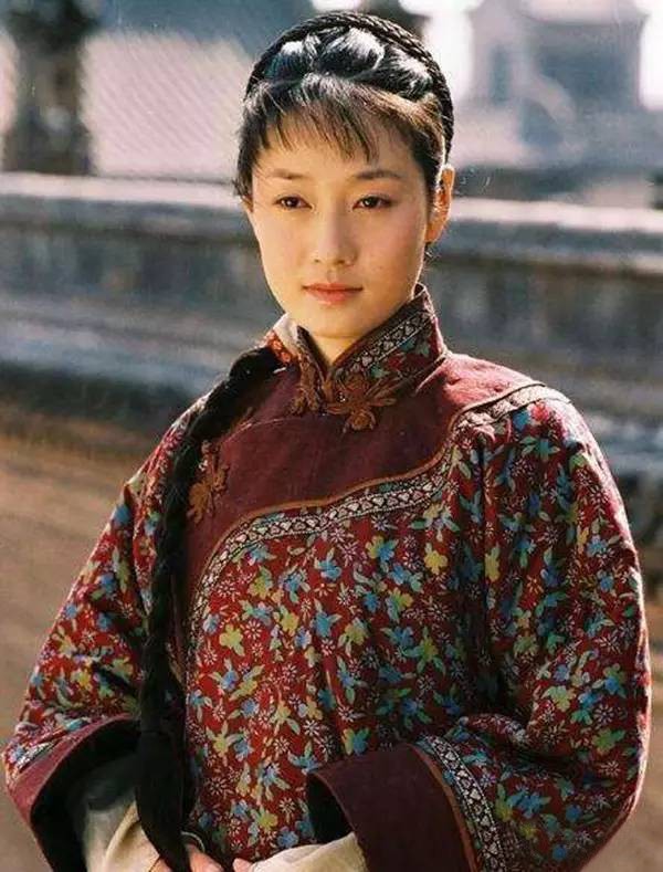 马伊琍：离婚3年人生开挂，前夫文章的处境却截然不同