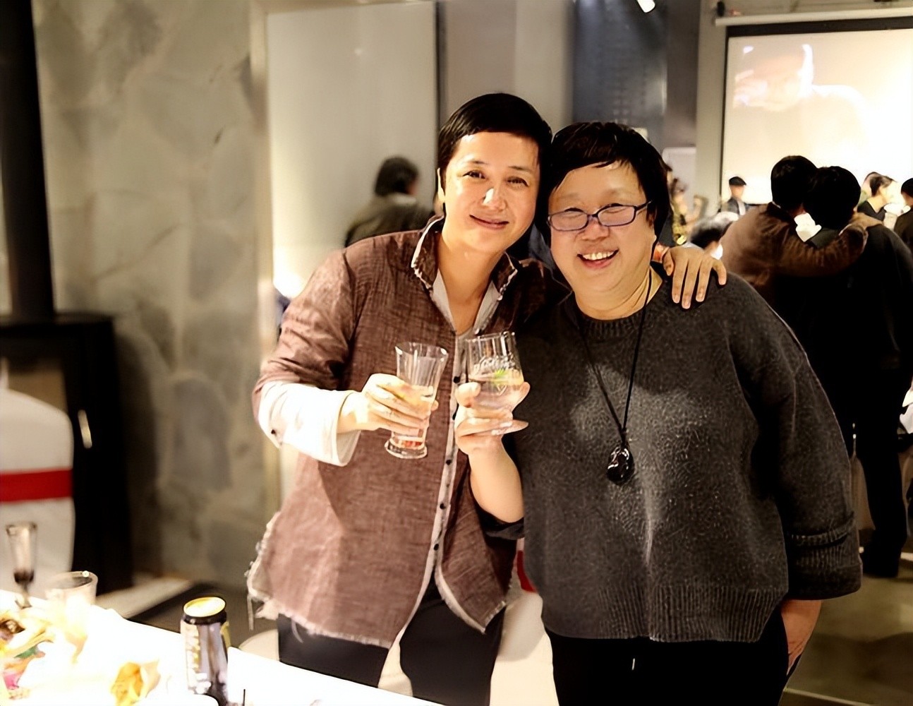 王阳：和蒋欣有过一段情，和韩庚是表兄弟，章子怡是他的粉丝