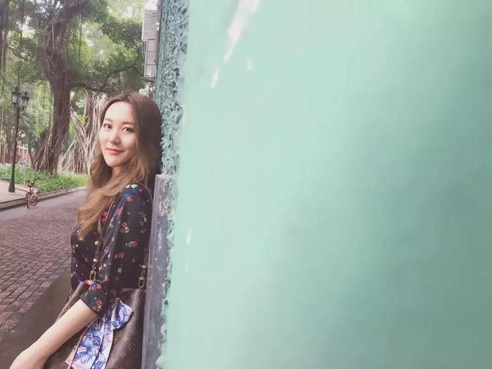 48岁闫妮暴瘦30斤惊艳春晚:明星说瘦就瘦的秘籍大揭秘!(建议收藏)