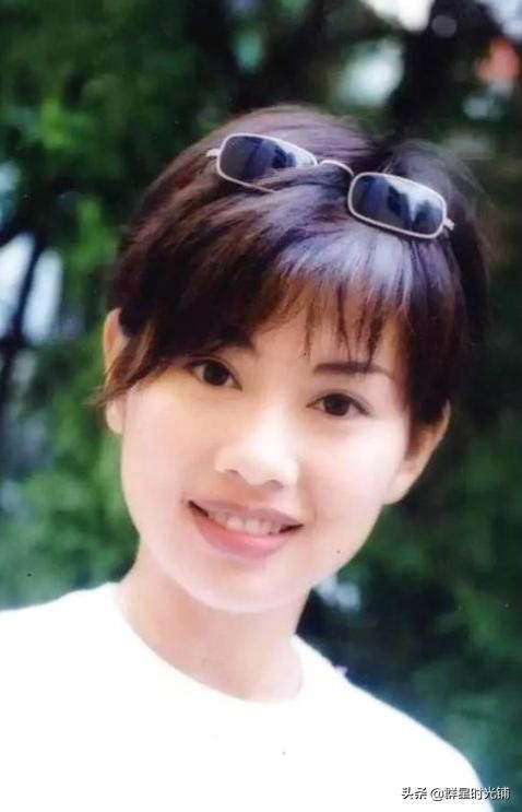 陈松伶和张铎结婚登记照(三重打击导致抑郁)(6)