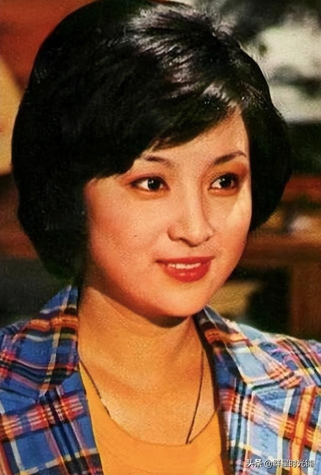 陈松伶和张铎结婚登记照(三重打击导致抑郁)(12)