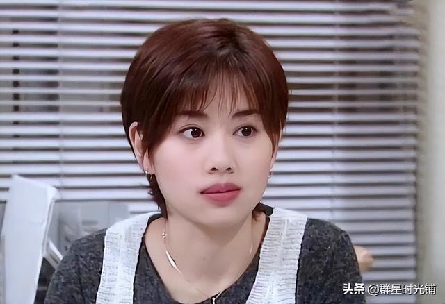 陈松伶和张铎结婚登记照(三重打击导致抑郁)(10)