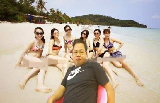 女孩因P图一夜全网爆红,你还记得曾经的贴吧剪刀手女神吗?