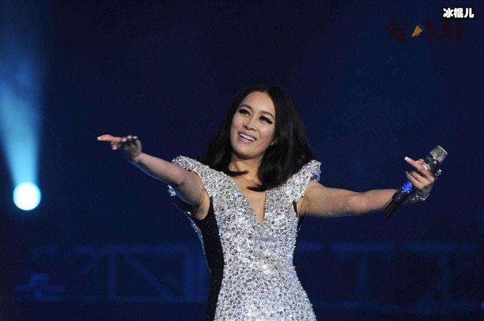 那英害田震事件？