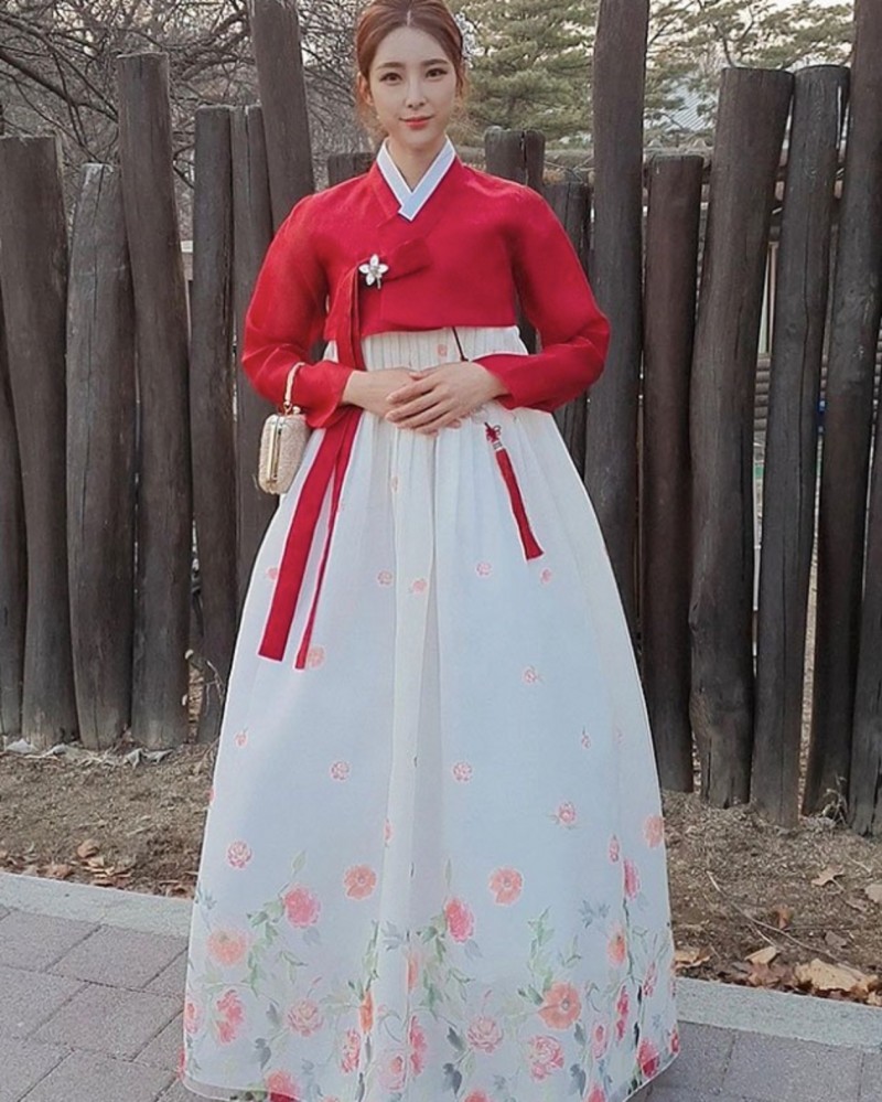 韩国女星潜规则(网曝韩娱潜规则丑闻)