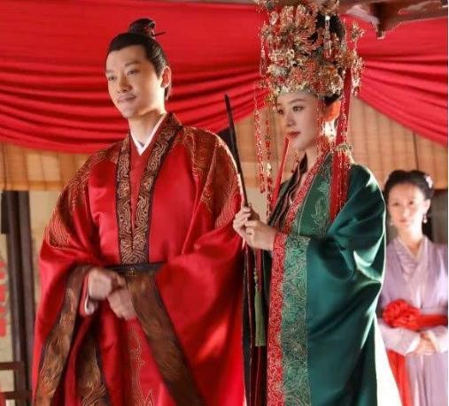 知否：康姨娘为什么针对明兰，搅乱盛家，盛家大娘子原本是她？