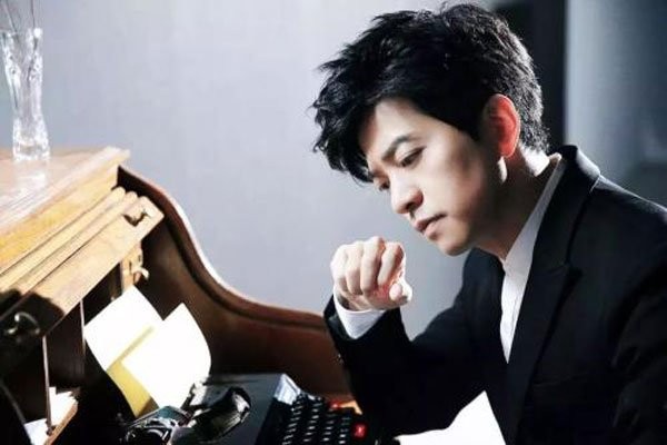 李健现在的经纪人是谁（李健经纪人评价李健）(4)_