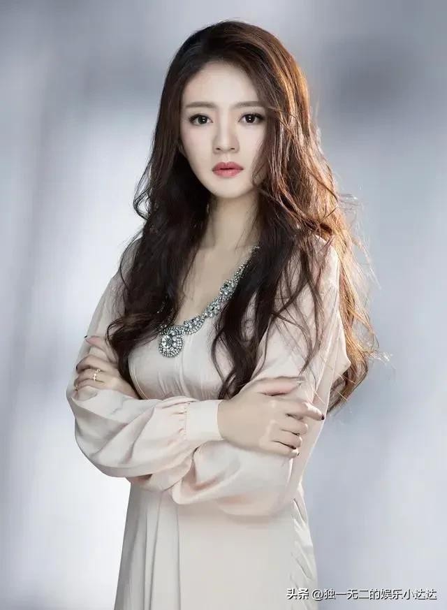 安以轩最新照片(时尚教主安以轩近照)