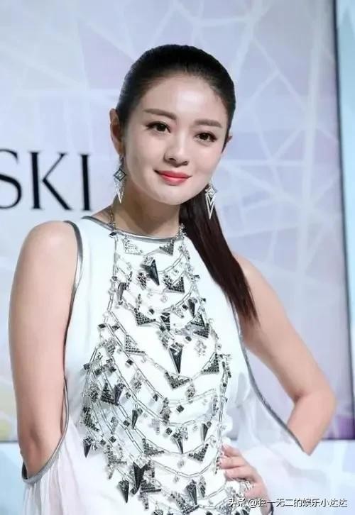 安以轩最新照片(时尚教主安以轩近照)