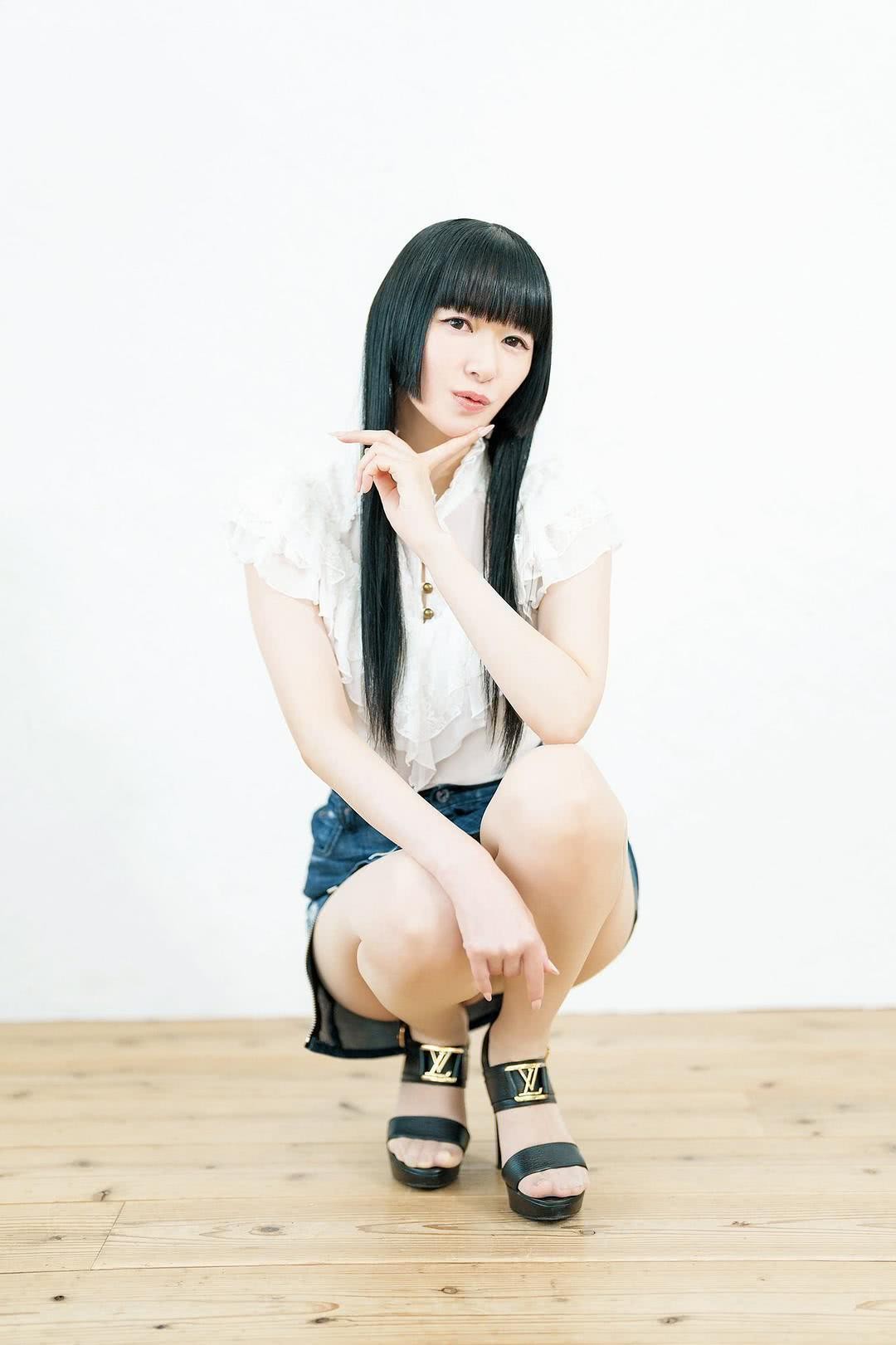 田中理惠个人资料写真作品