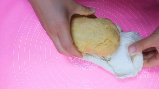油饼怎样做才能又酥又松软（家常油饼最详细的做法）(5)