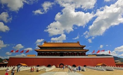 ​我国这个景区，用时8年耗资8亿，为修建不惜炸毁13座山峰