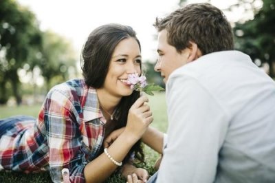 ​聊天没话题应该聊什么，聊天总是找不到话题聊