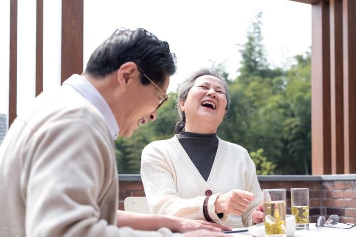 老婆坚持离婚怎么劝都没用了（70岁老阿姨坚持离婚）