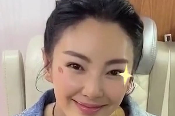 张雨绮的无痕裤是泳装吗 身材那么好性格也非常火辣