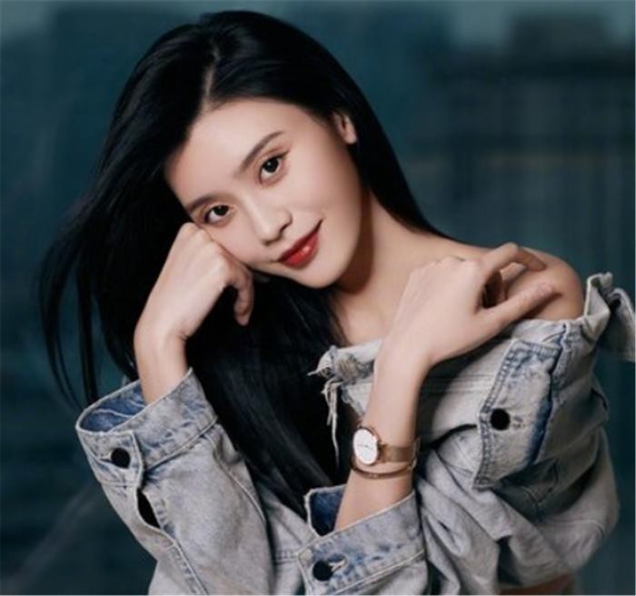 超模女友怀孕？赌王儿子“秒速”否认，但网友却把BY2带上了热搜