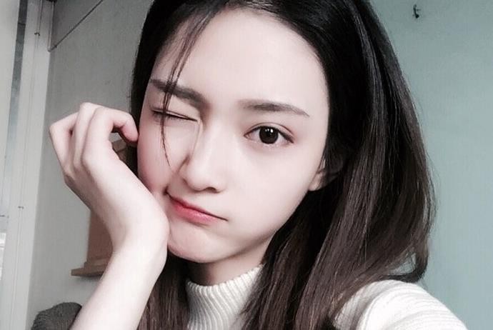 盛蕙子素颜照及个人资料 微博上放出的生活照颜值很高