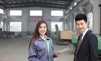 ​女人要跟你做哥们(兄弟喜欢的女人喜欢我该怎么办)