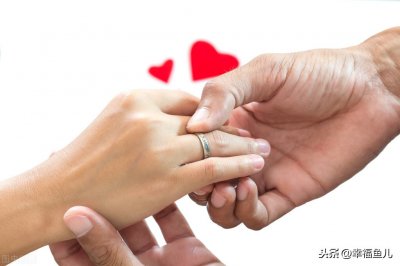 ​戒指在每个手指上代表的意义（戒指在每个手指上代表的意义是什么）