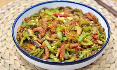 ​碳水爱好者必吃的一道菜 腊肉辣椒炒粉条超下饭