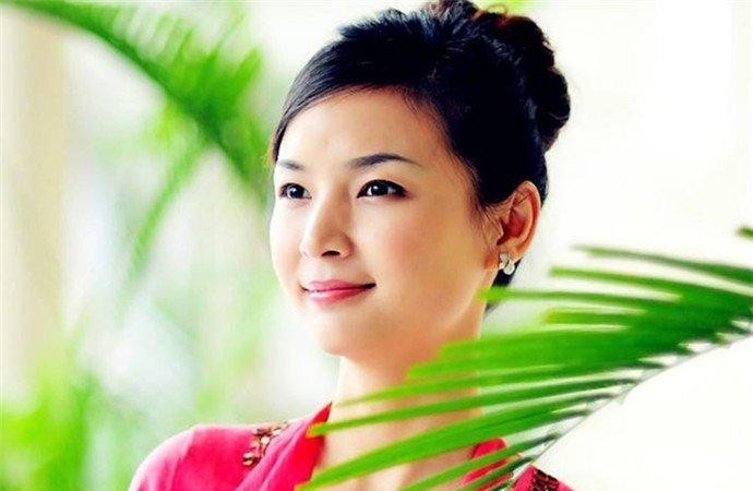 华豫之门主持人陈琨(女主持人陈琨凸点现场图)