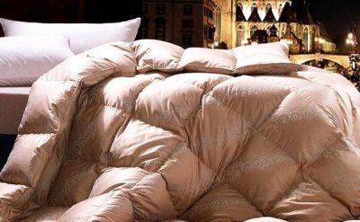 ​羽绒被可以机洗吗，大多数能（几年清洗一次）