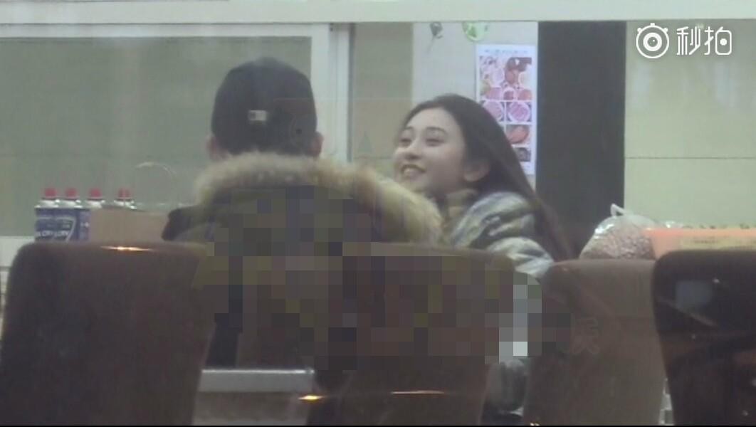 朱圣祎新恋情疑曝光，陈若轩变前任，新男友没有陈若轩帅气