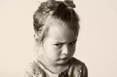 家规英语作文60词初一(我的家规英语作文)-第1张图片-