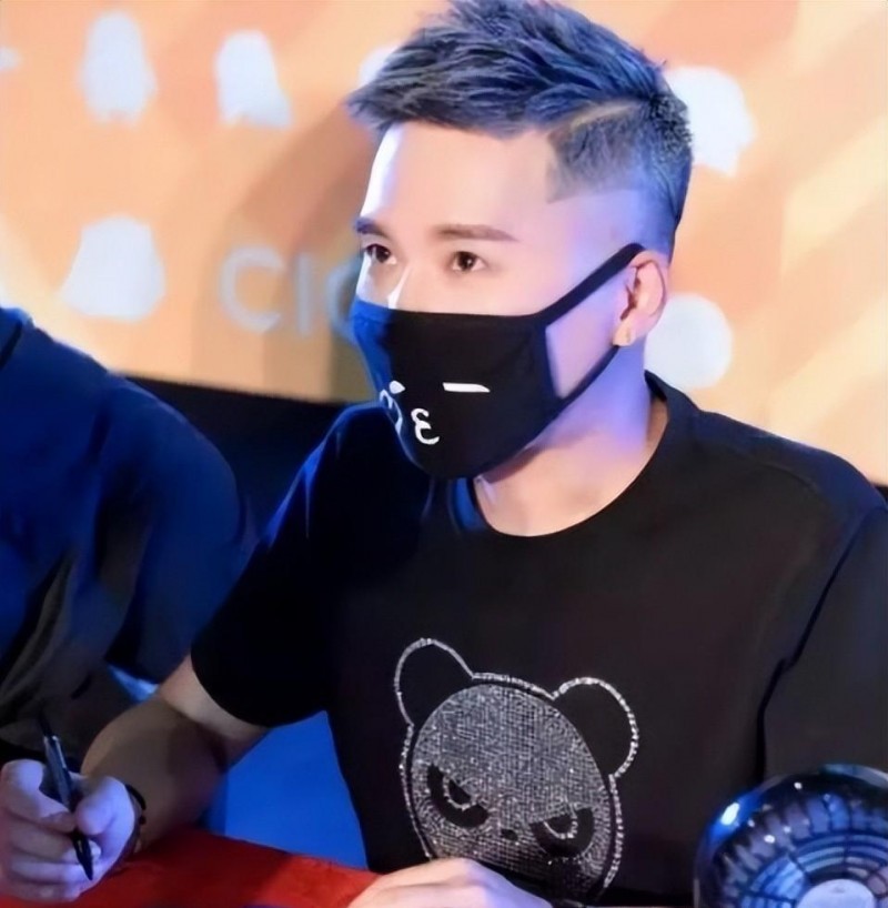 乐基儿造人成功(乐基儿承认已经怀孕3个月)