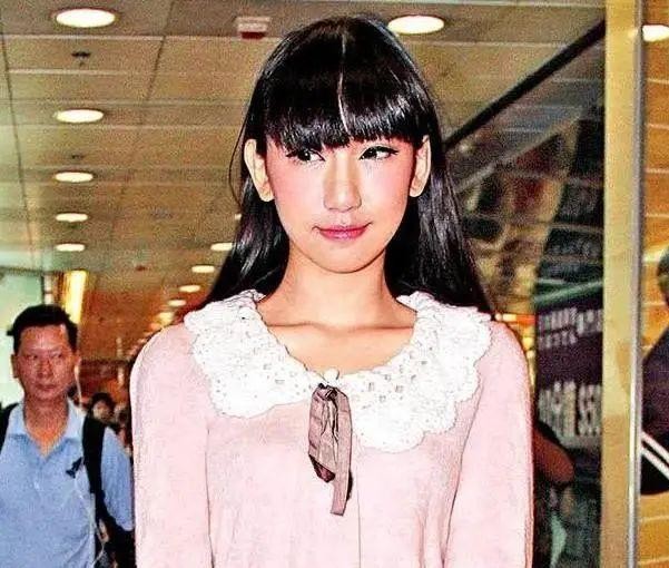 陈冠希艳门事件女主角（和陈冠希拍照女星坐牢离婚)