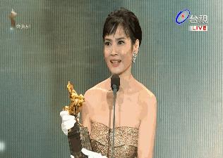 巩俐凭什么能刚金马奖?