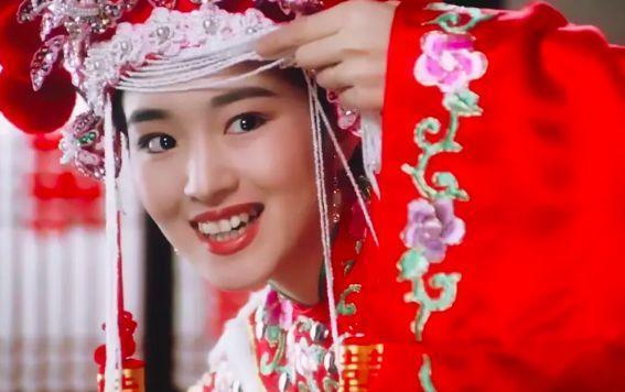 巩俐凭什么能刚金马奖?