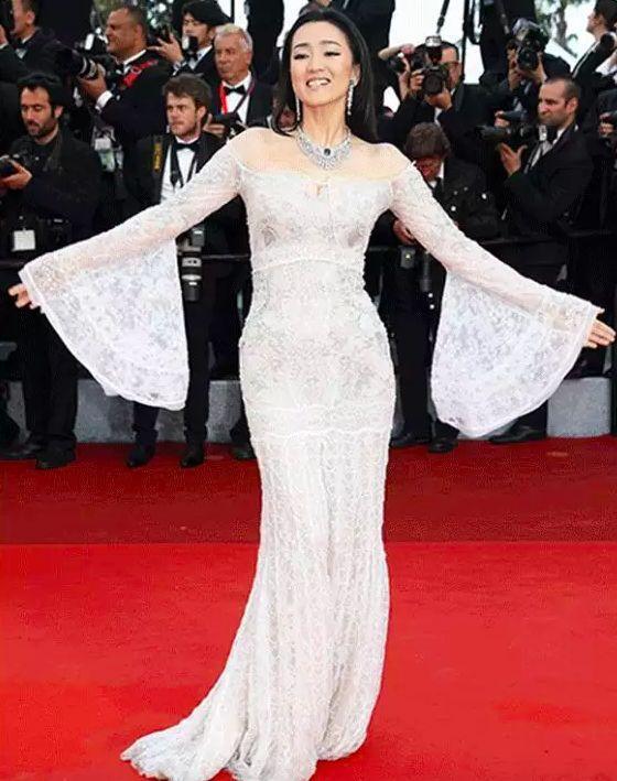 巩俐凭什么能刚金马奖?