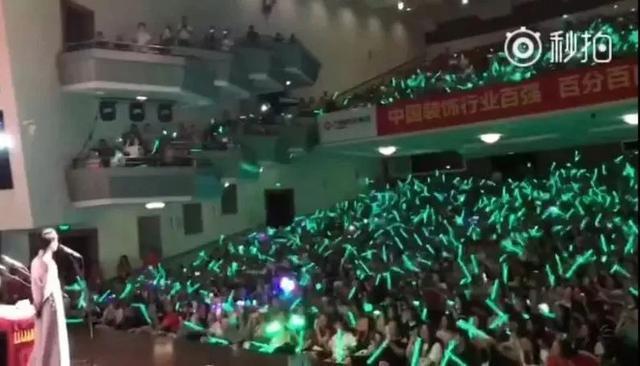 张云雷被diss?相声演员能得到偶像的待遇,就得受得起贵圈的群嘲