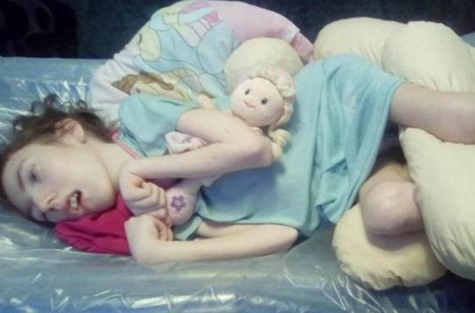 谭松韵男朋友是谁(人善人欺谭松韵综艺沦为背景板)