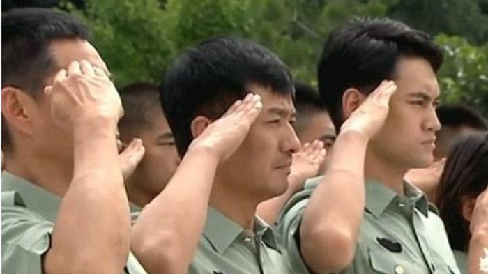 《真正男子汉》王威退伍，他却战死沙场，网友：为中国军人点赞