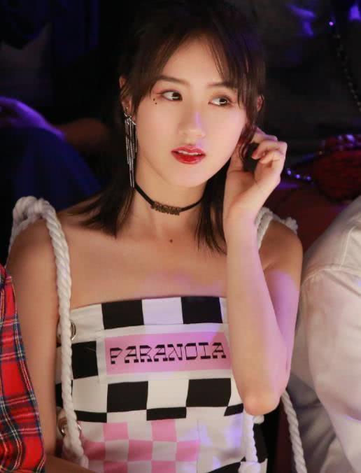 《将夜》最美的五位女主角, 宋伊人垫底, 袁冰妍第四, 第1漫画腿