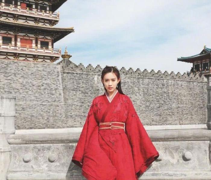 《将夜》最美的五位女主角, 宋伊人垫底, 袁冰妍第四, 第1漫画腿