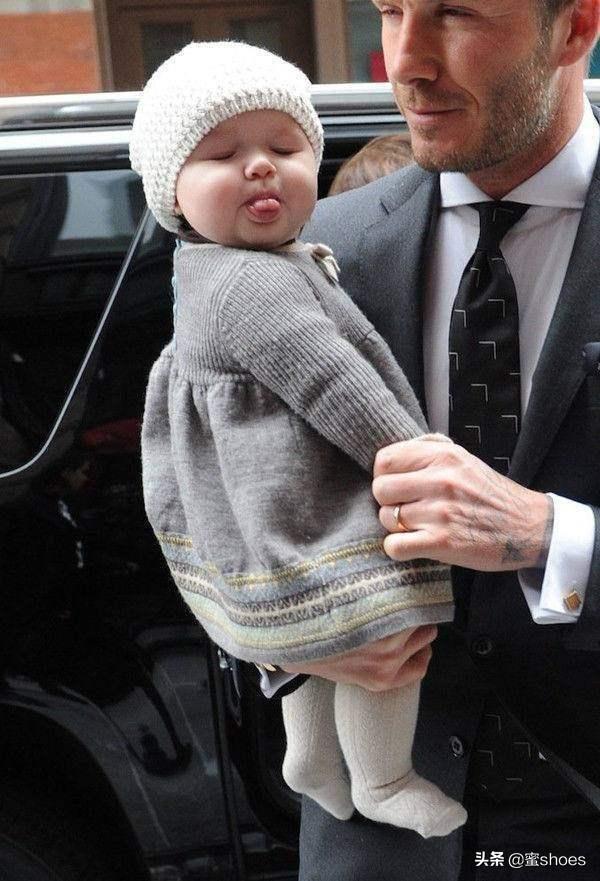 维多利亚女装神裤（作为狠角色的维多利亚）(21)