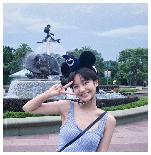 《小欢喜》刚结局, 李庚希就官宣新剧, 竟与国民闺女合作! 熬夜追