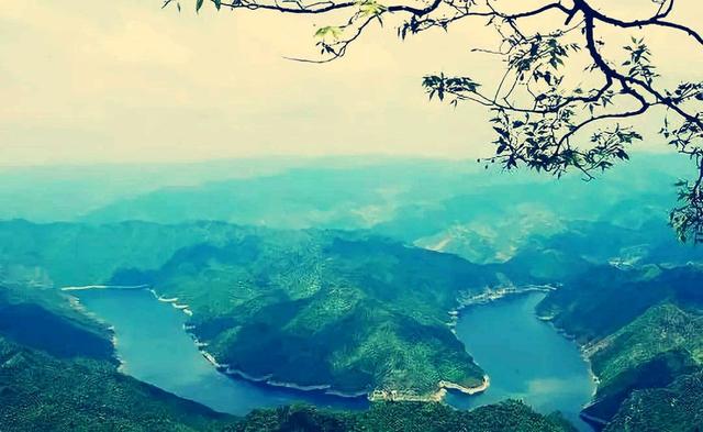 武当山的美景（武当山下美丽山城）(6)