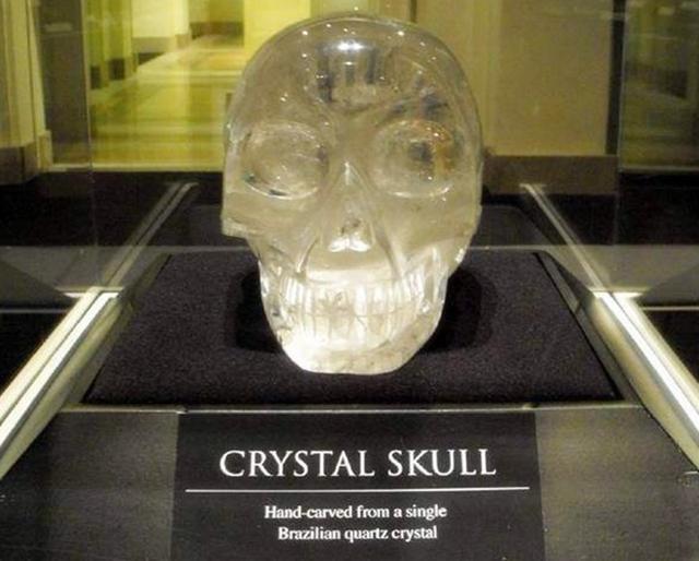 水晶头盖骨在哪里发现（骗了世界几十年的）(2)